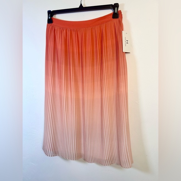 Halston Pleated Ombré Midi Skirt Coral Pink/Orange NWT Size Small - Picture 3 of 7